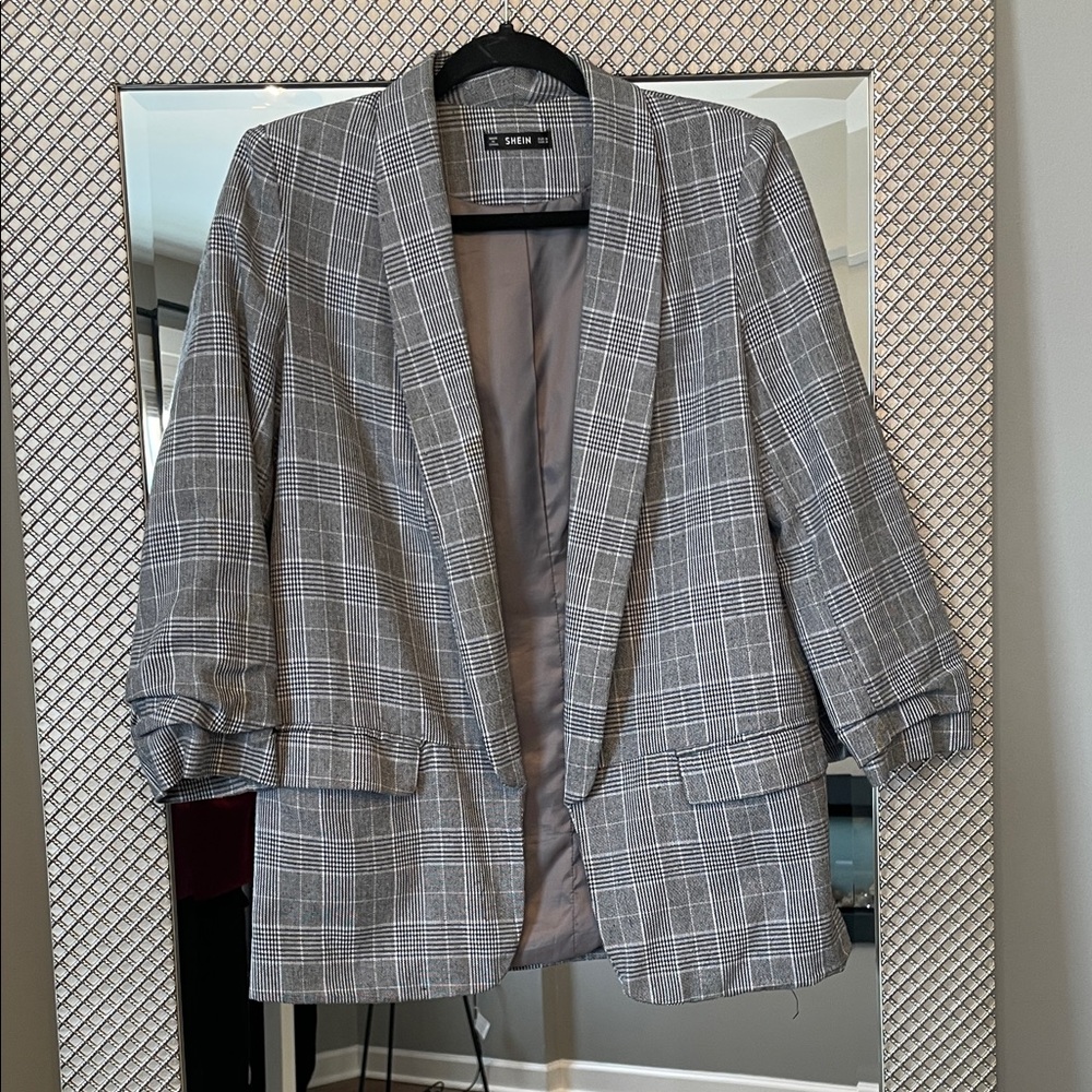 SHEIN Classic Checkered Blazer in Gray